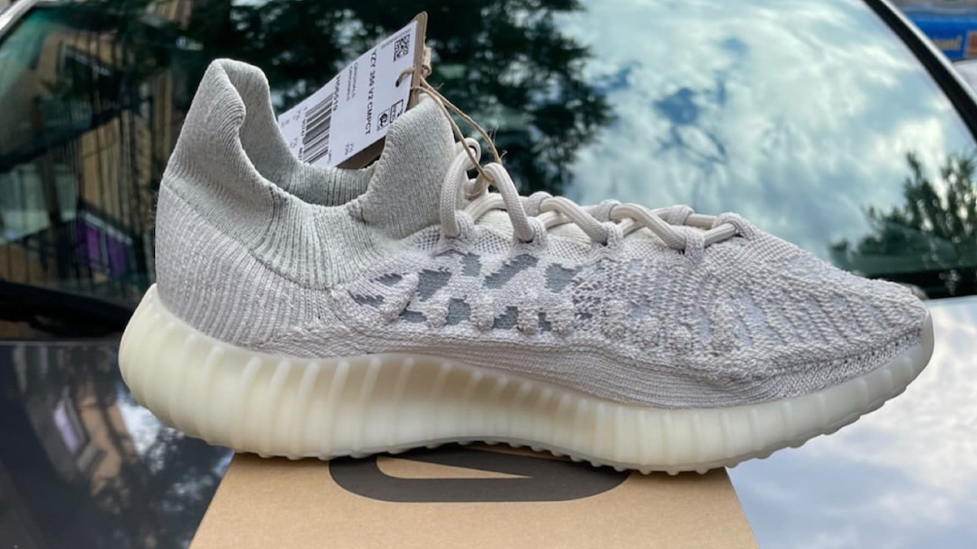 Yeezy Kicks Off its Autumn Line-Up with Two New Pairs