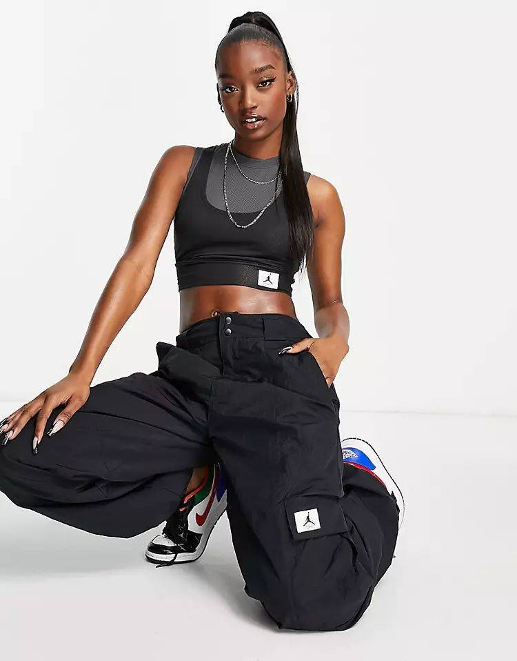 Jordan Essential Parachute Cargo Trousers Black Full Image