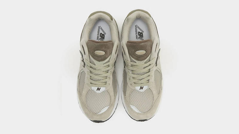 New Balance 2002R Grey Oak Top