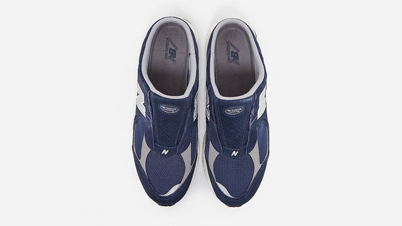 New Balance 2002R Mule Navy Top