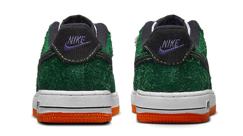shaggy green nike