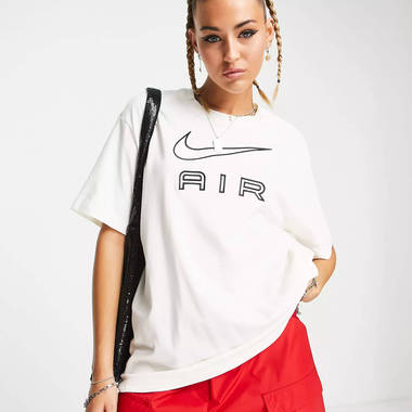 Nike Air Logo Oversized Boyfriend T-Shirt