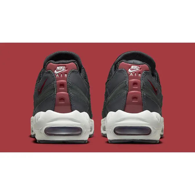 Nike air max on sale 95 grey team red