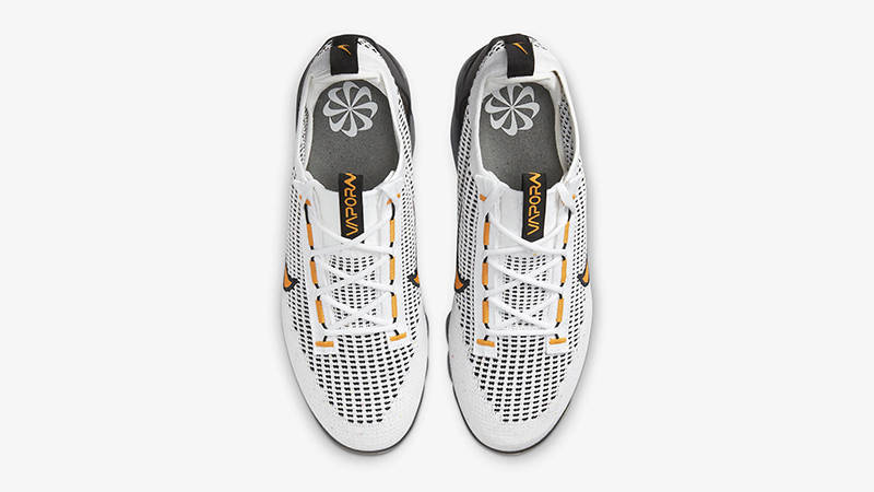 Nike Air VaporMax 2021 Flyknit White Black Kumquat DM0025-101 Top
