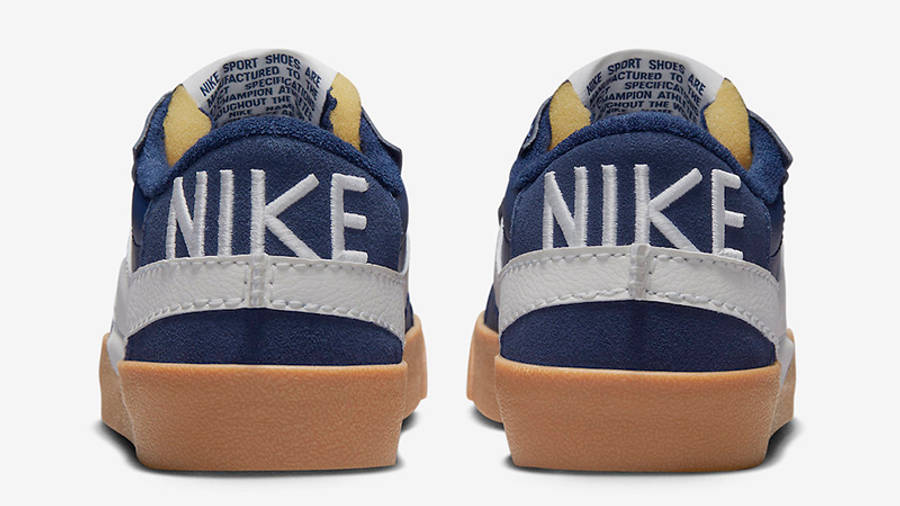 air force 1 07 lv8 on feet