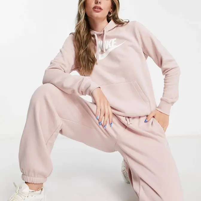 Silk on sale nike tracksuit