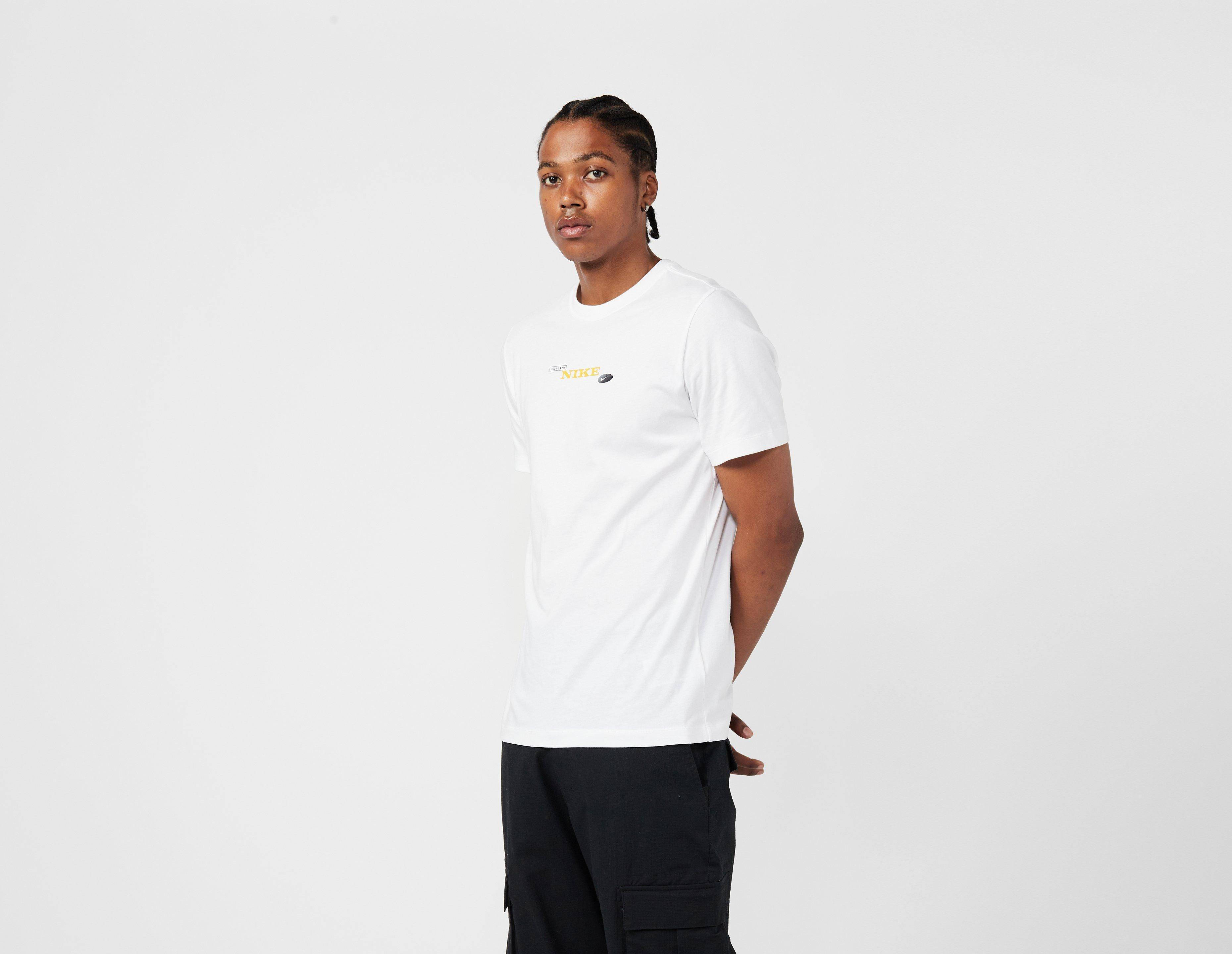 Nike / Men's Sportswear Rhythm Photo T-Shirt