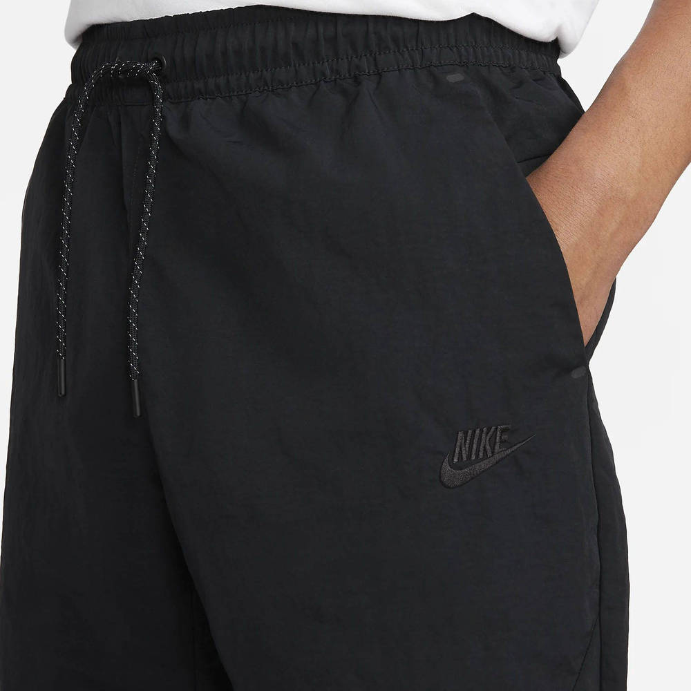 Nike Sportswear Tech Essentials Unlined Woven Joggers - Black | The ...