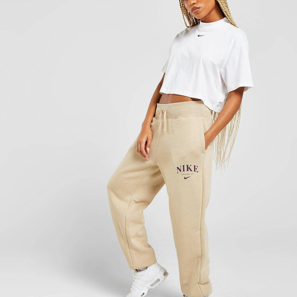 rally nike joggers