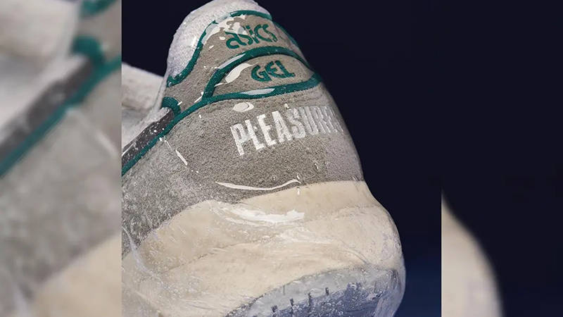 Pleasures × ASICS GEL-LYTE 3 White Grey Detail