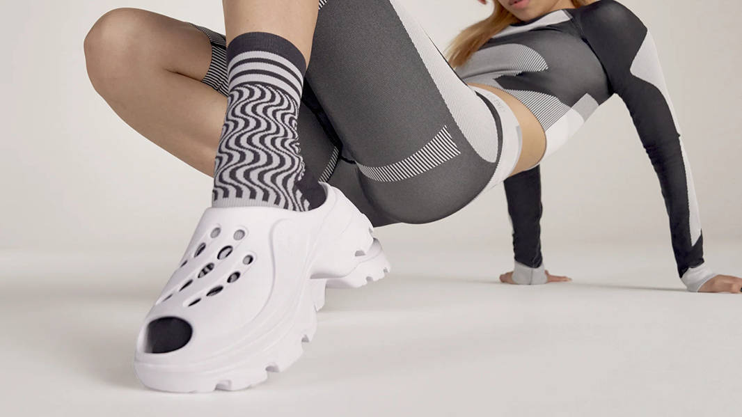 Stella McCartney x adidas Clogs White GW4365 on feet