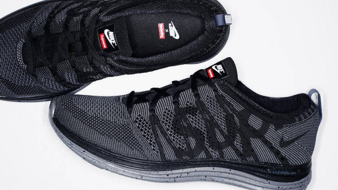 Supreme x Nike Lunar Flyknit 1