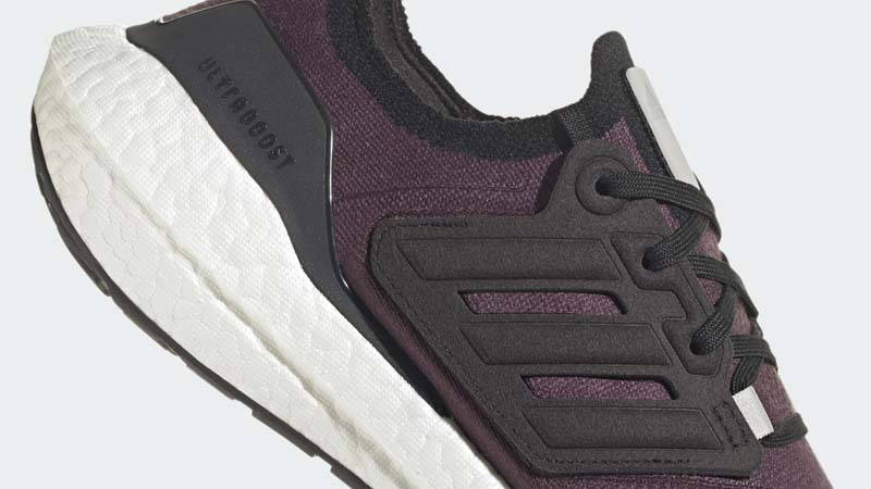 adidas Ultra Boost 22 Shadow Maroon Closeup