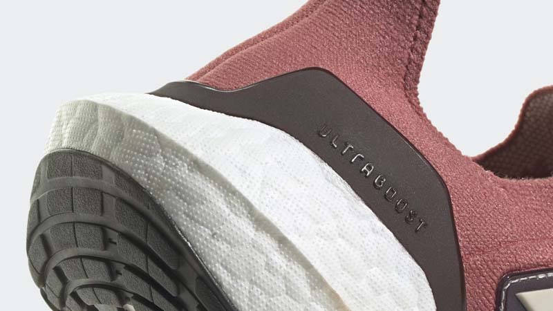 adidas Ultra Boost 22 Wonder Red Closeup