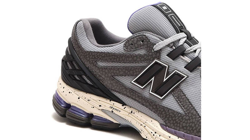 atmos × New Balance 1906R Reflective Safari M1906RAT Detail 3