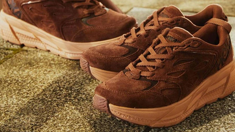 atmos x HOKA ONE ONE Clifton L Suede Cappuccino Front 2