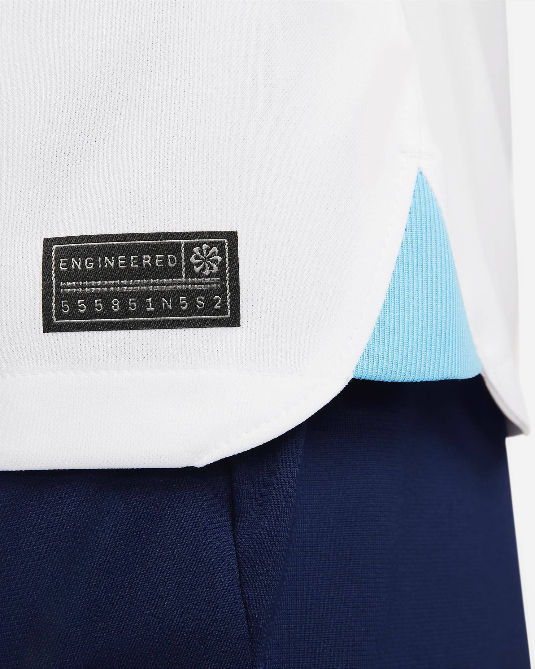England 2022-23 Stadium Home Dri-FIT Football Shirt White Bottom Tag Closeup