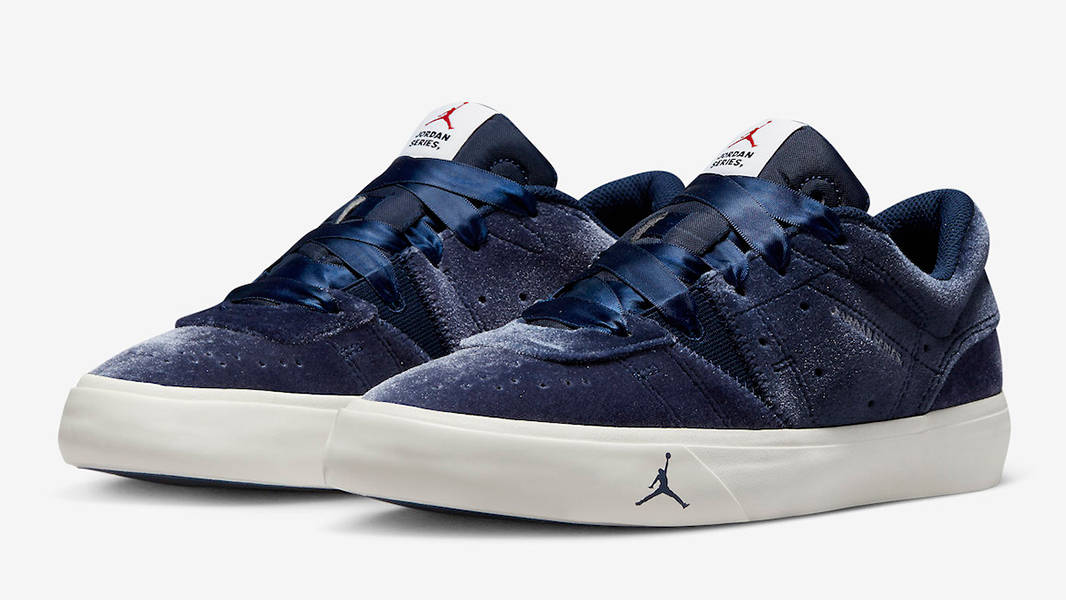 Jordan Series 01 Navy Velvet DZ7737-460 Side