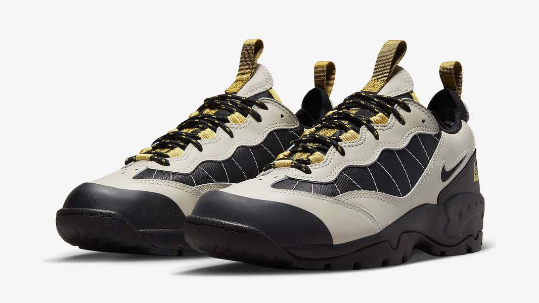Nike ACG Air Mada Light Bone Front