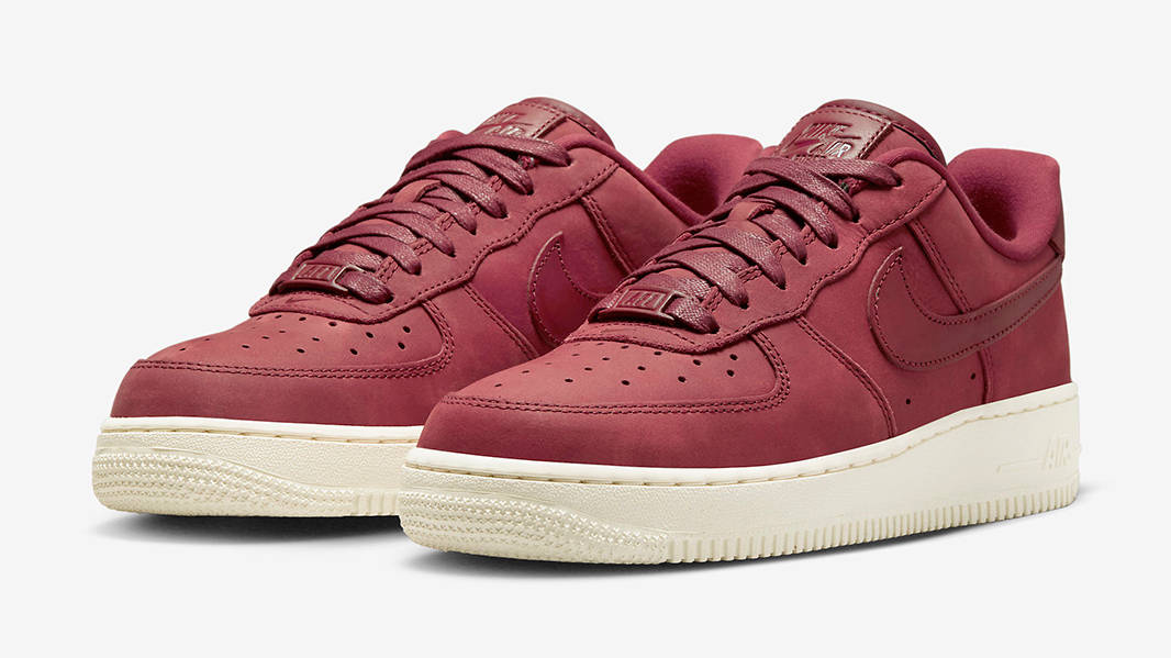 Nike air force 1 07 hot sale low maroon