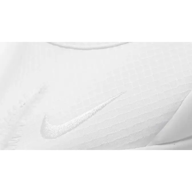 Nike Air Rift Triple White DN1338-100 Detail