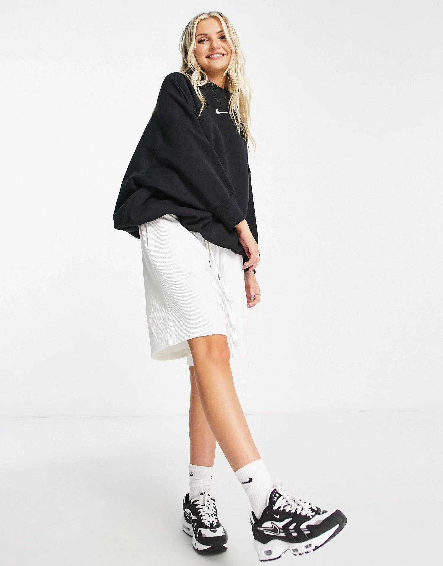 nike mini swoosh jumper