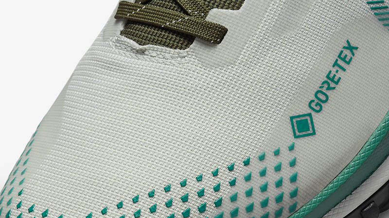 Nike Pegasus Trail 4 Gore-Tex Olive Green FB2193-001 Detail