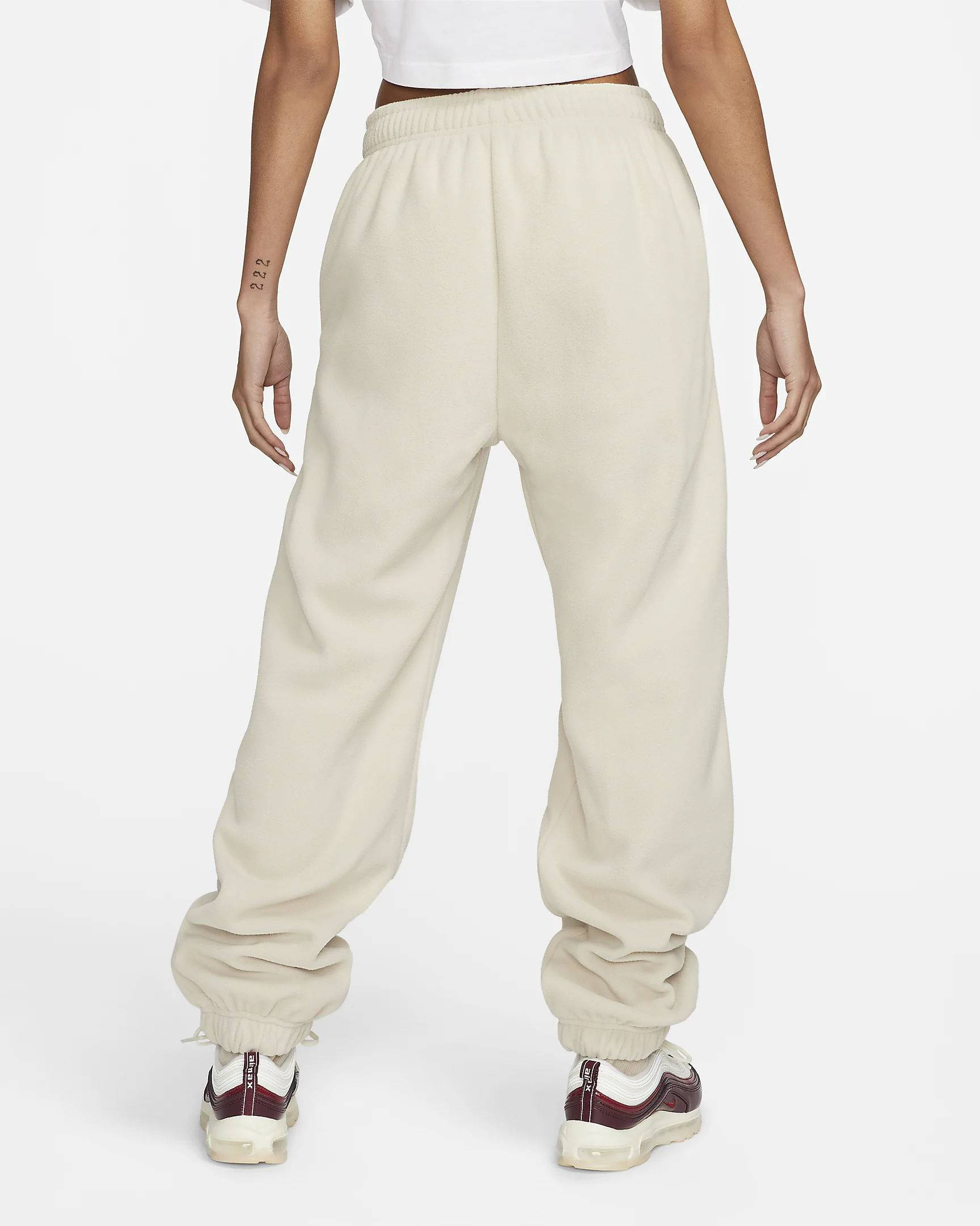 nike women's trend essential fleece pants coconut milk