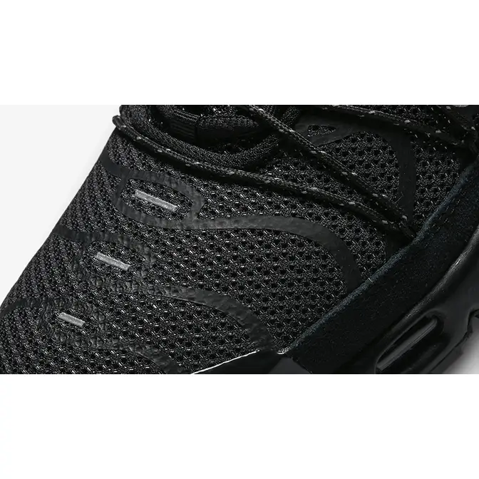 Nike TN Air Max Plus Toggle Black Metallic Silver FD0670-001 Detail