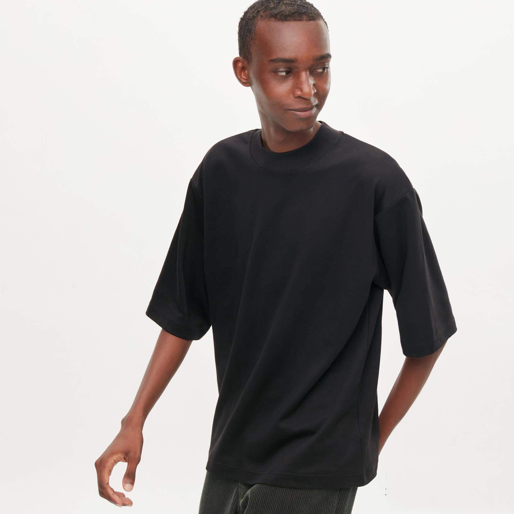 UNIQLO U Airism Cotton Mock Neck Oversized Fit T-Shirt