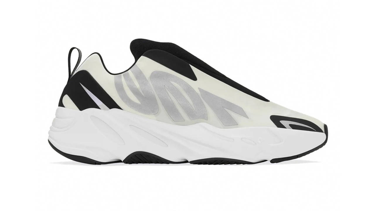 Yeezy 700 MNVN Laceless Analog 1