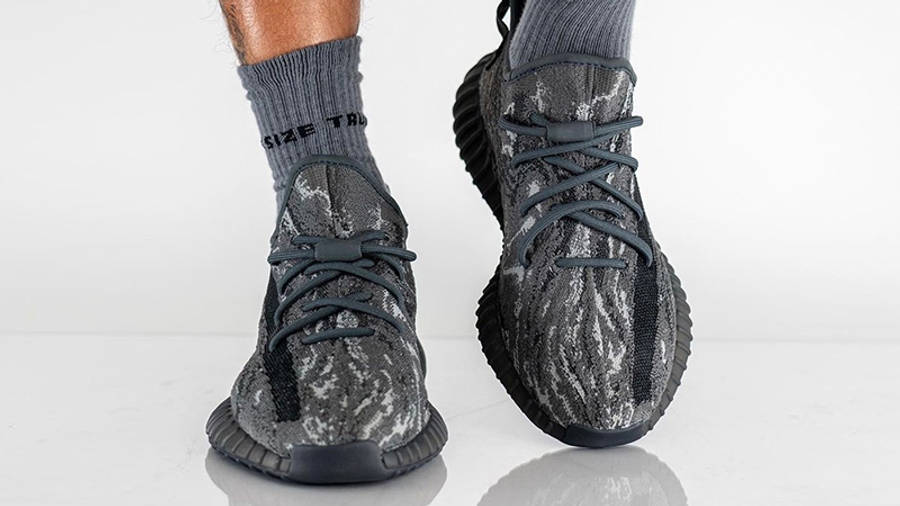 yeezy boost 350 dark grey