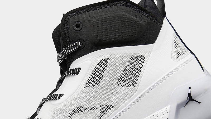 Air Jordan 37 Oreo DD6958-108 Detail