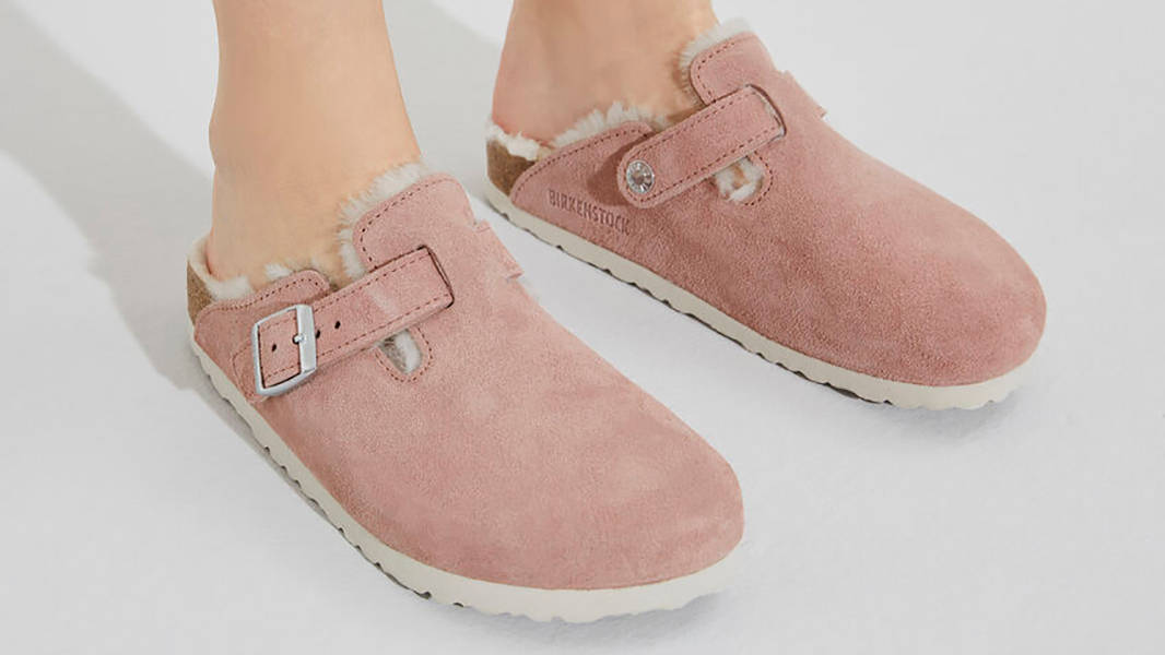 Birkenstock Boston Shearling Pink Clay 1023292 on feet