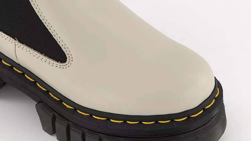 Dr. Martens Audrick Chelsea Boots Cobblestone Grey Closeup