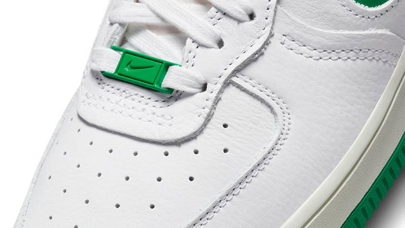 Nike Air Force 1 High Strapless White Green DQ5007-100 Detail