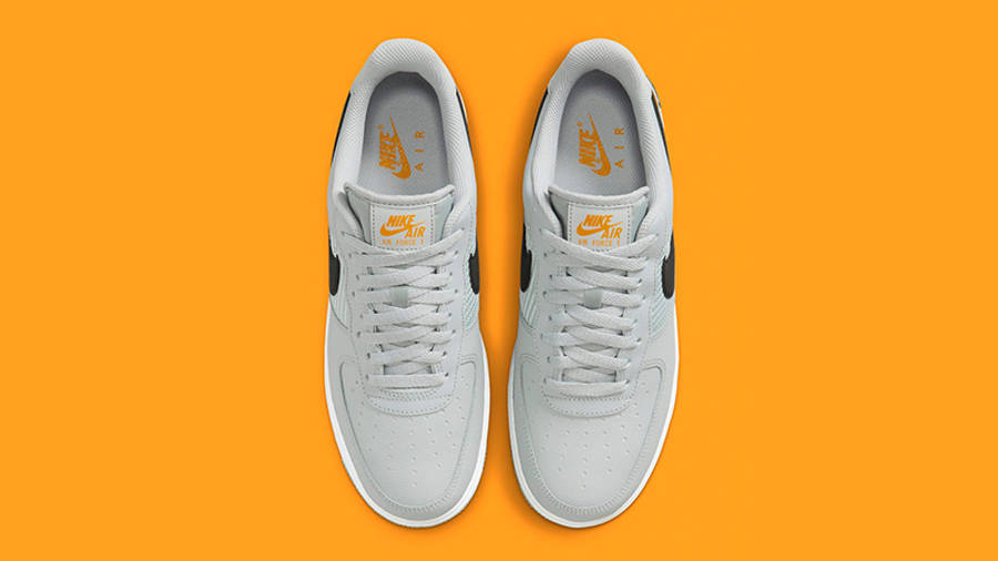 nike air force 1 triple swoosh