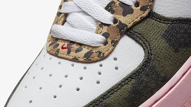 Nike Air Force 1 Mid Animal White Black DZ4841-100 Detail