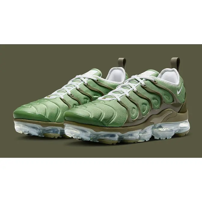 Nike Canyon Air VaporMax Plus Olive FD0779-386 Side