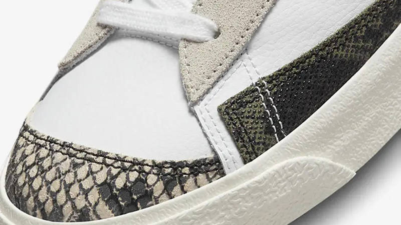 Nike Blazer Mid Animal White Black DZ4840-100 Detail