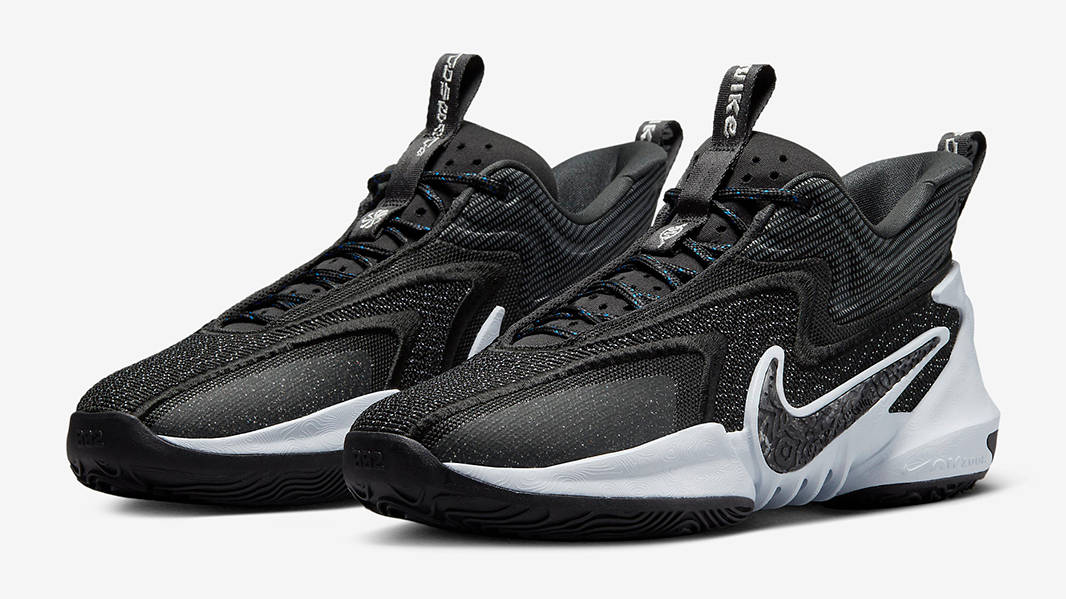 nike cosmic unity triple black