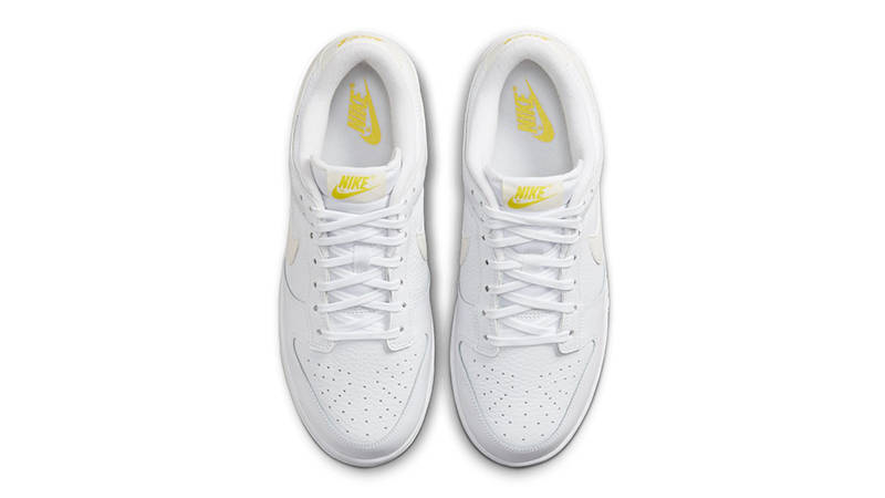 【ナイキ】NIKE DUNK LOW バレンタイン　イエローハート