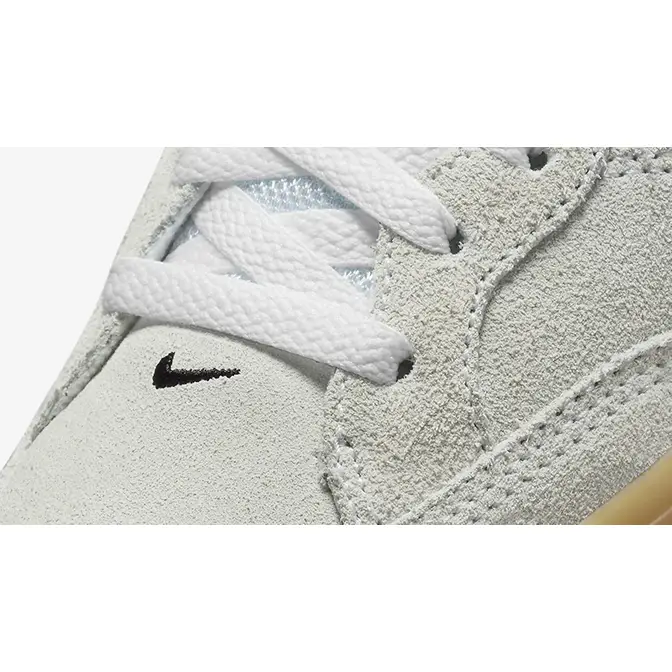 Nike SB Zoom Pogo Plus White Black Gum DR9114-101 Detail