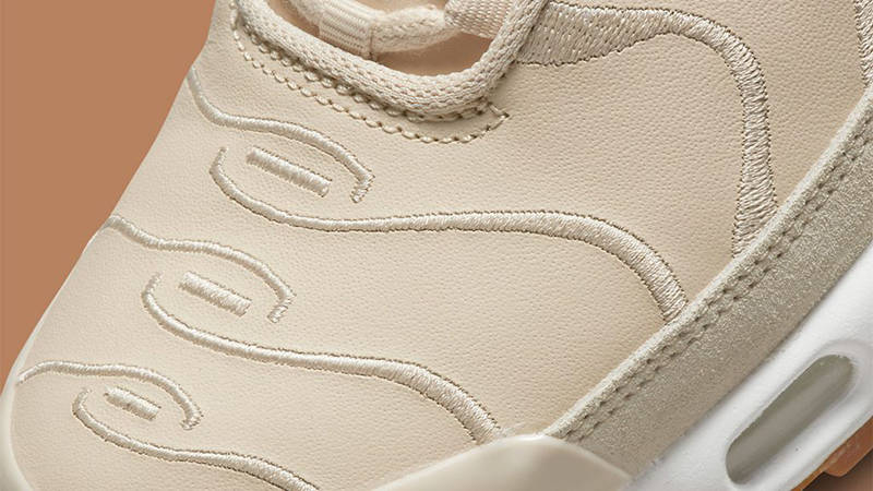 Nike TN Air Max Plus Tan Gum DZ2832-200 Detail