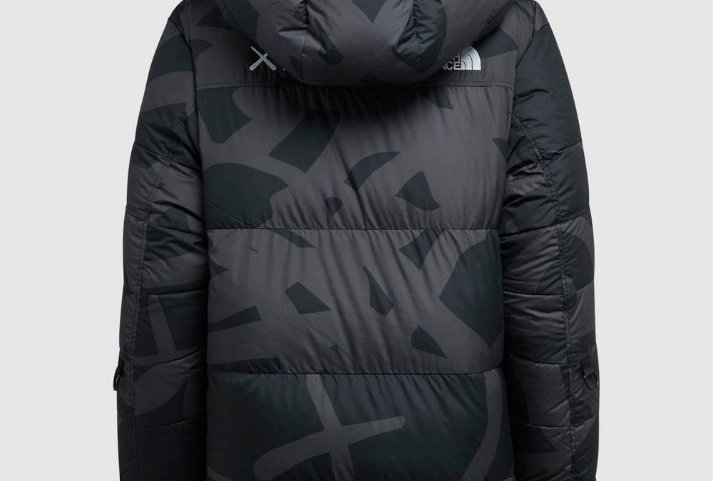 The North Face KAWS HIMARAYAN PARKA 黒 XL