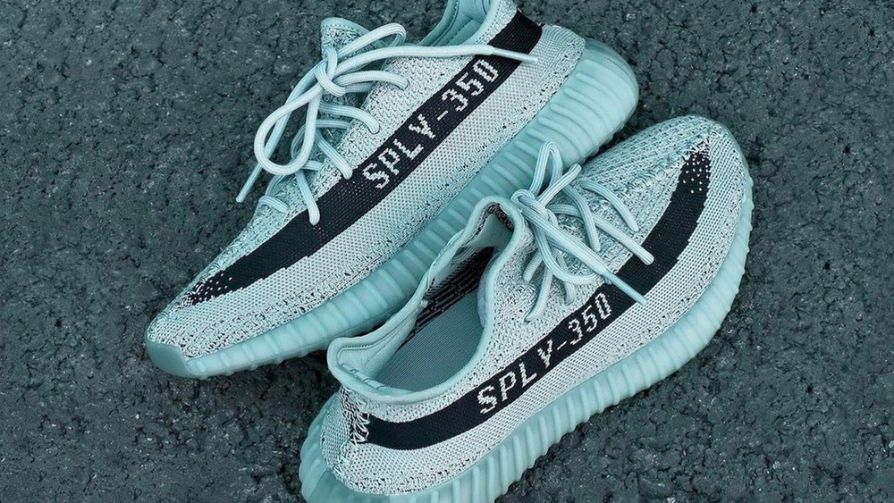 Image via sneakertigger Yeezy Boost 350 V2 Salt