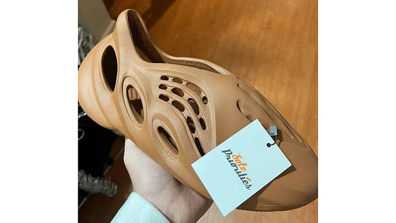 fake yeezy foam runners