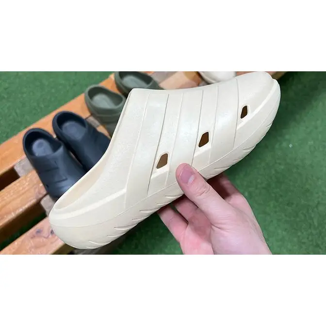 adidas Clogs Off-White Side