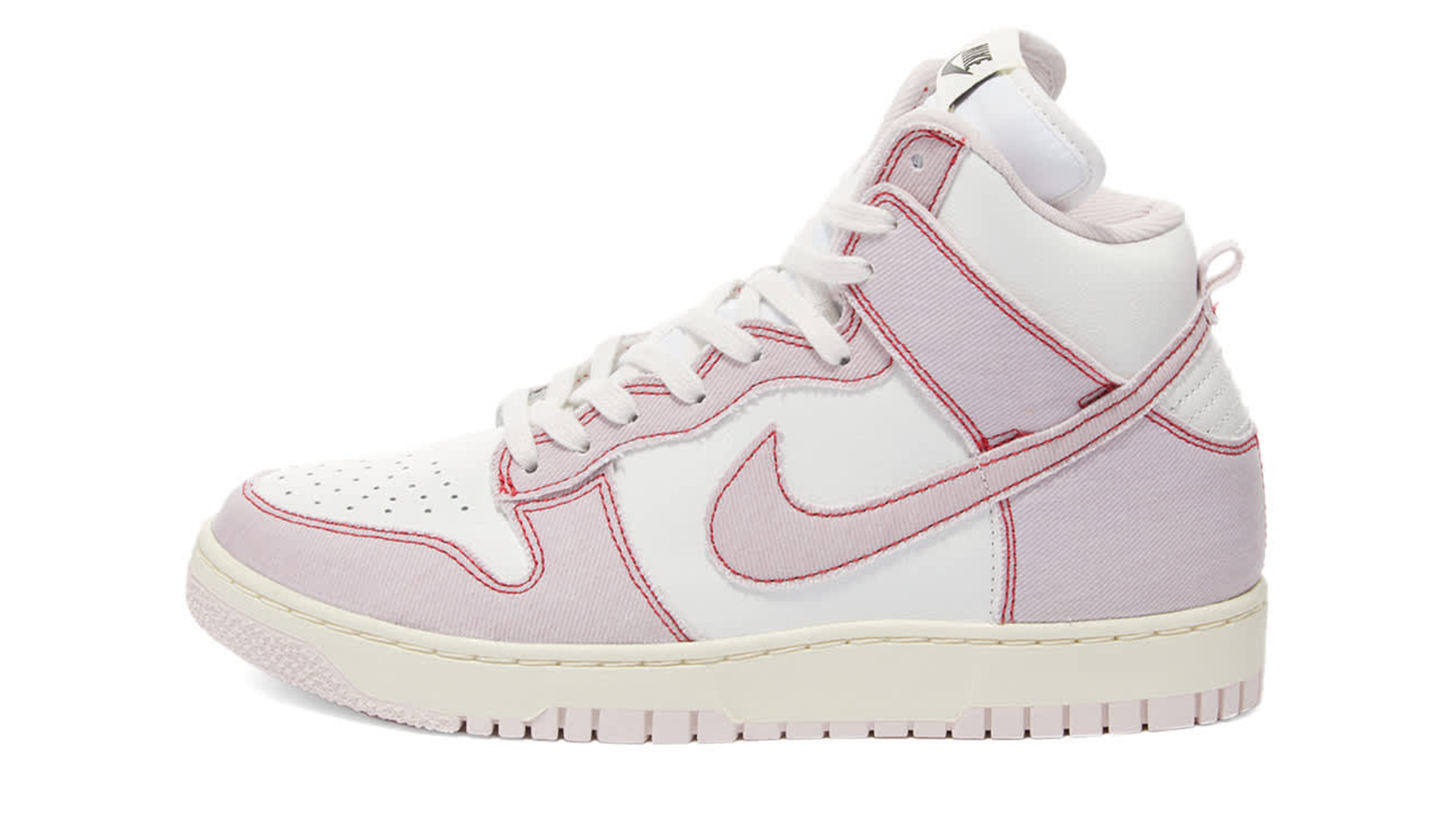 Up Your Gifting Game With These In-Stock Dunks and Jordans