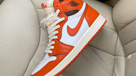 Up Your Gifting Game With These In-Stock Dunks and Jordans Up Your Gifting Game With These In-Stock Dunks and Jordans